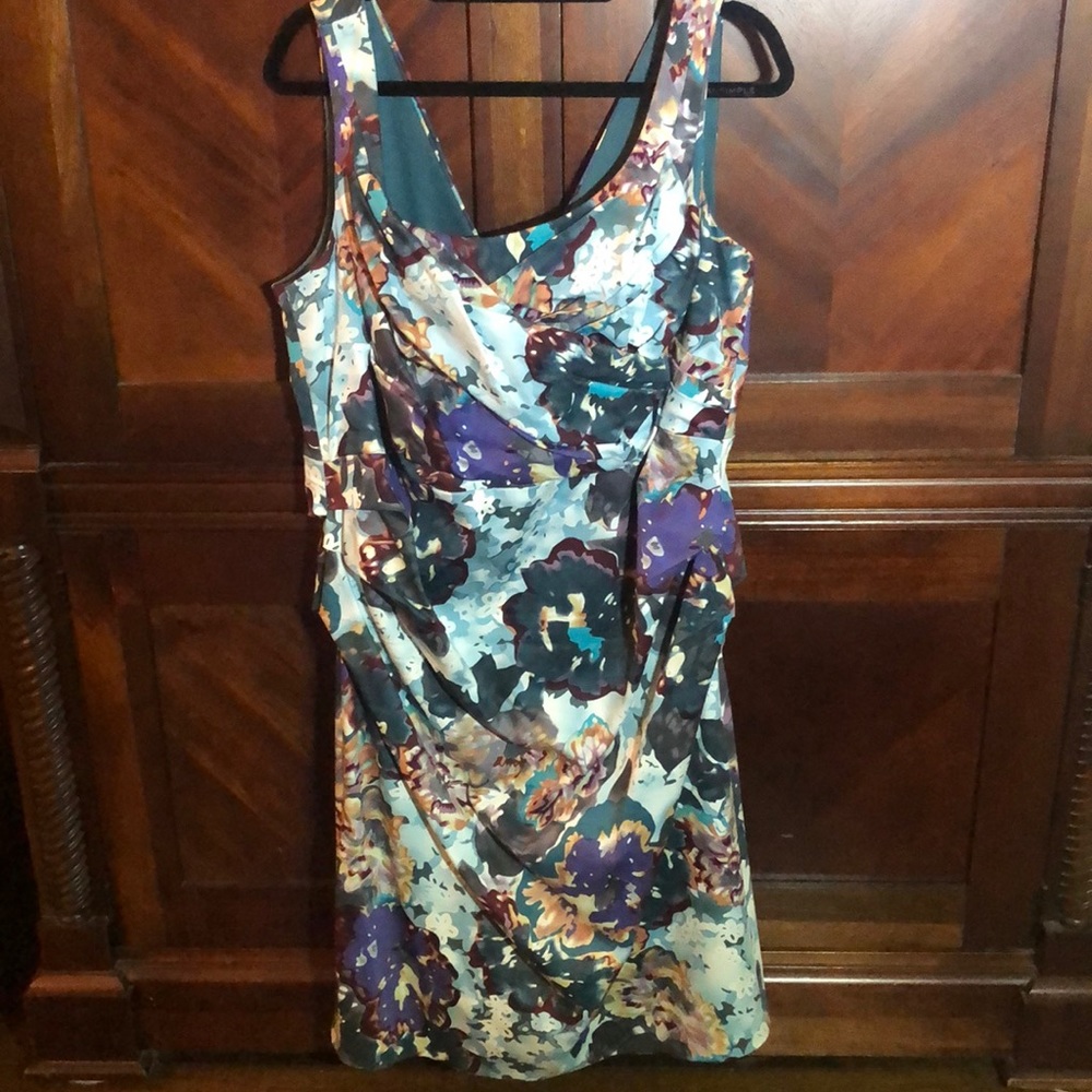 Gorgeous floral ruched dress